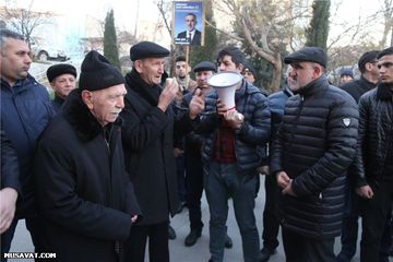  ®Rauf Arifoğlu Zeytun küçəsinin sakinləri ilə görüş keçirib