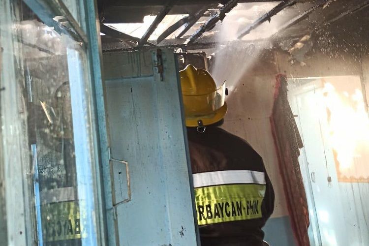 В Товузе произошел пожар в трехкомнатной квартире – ФОТО 