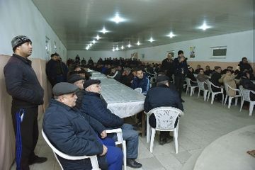 ®İqbal Ağazadə Mehmandarov küçəsində seçicilərlə görüşüb - FOTO