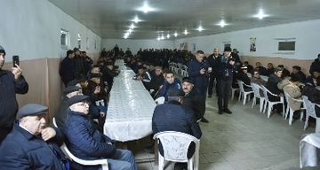 ®İqbal Ağazadə Mehmandarov küçəsində seçicilərlə görüşüb - FOTO