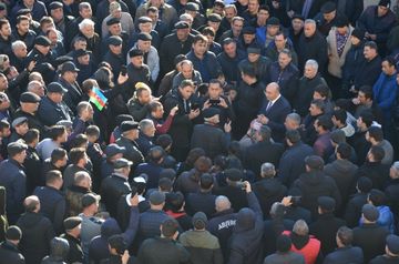 ®İqbal Ağazadənin Naximov sakinləri ilə görüşündə yenə izdiham yaşanıb - FOTO