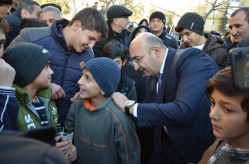 ®İqbal Ağazadənin Naximov sakinləri ilə görüşündə yenə izdiham yaşanıb - FOTO