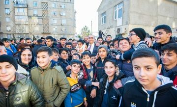 ®İqbal Ağazadənin Naximov sakinləri ilə görüşündə yenə izdiham yaşanıb - FOTO