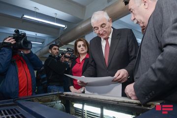 Növbədənkənar parlament seçkiləri ilə əlaqədar seçki bülletenlərinin çapına başlanılıb