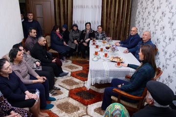 ® Parlament seçkilərində ilk dəfə iştirak edəcək Könül Nurullayeva seçki kampaniyasını aktiv şəkildə davam etdirir