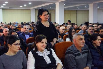 ® Parlament seçkilərində ilk dəfə iştirak edəcək Könül Nurullayeva seçki kampaniyasını aktiv şəkildə davam etdirir