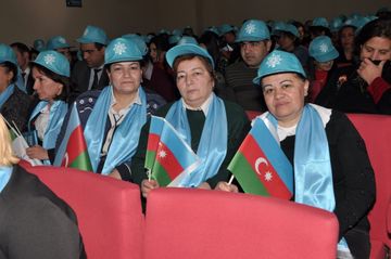 ® Siyavuş Novruzov Şahbuz şəhər ictimaiyyətinin nümayəndələri ilə görüşüb