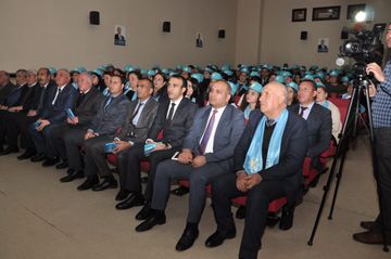 ® Siyavuş Novruzov Şahbuz şəhər ictimaiyyətinin nümayəndələri ilə görüşüb