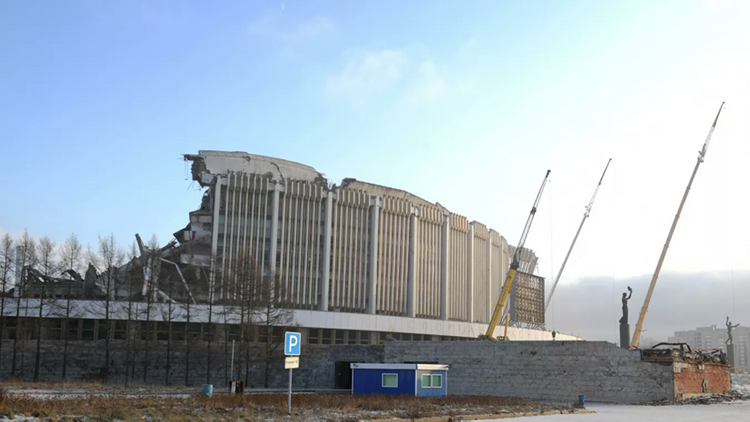 В Петербурге рухнула крыша спорткомплекса, есть погибший - ОБНОВЛЕНО
