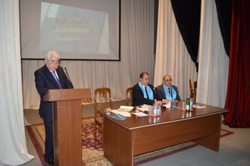 ® Ağalar Vəliyev ağdamlı məcburi köçkünlərlə görüşüb