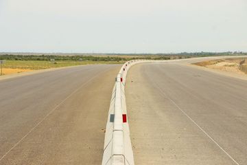 Yeni ödənişli magistralın 30 km-lik hissəsinin tikintisi bitir