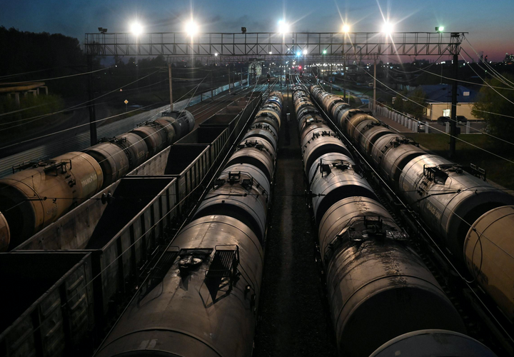 Oil prices dip on demand worries as California reimposes restrictions