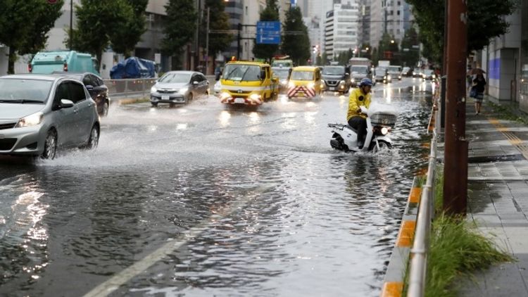 Yaponiyada şiddətli yağışa və torpaq sürüşməsinə görə 227 mindən çox insan evakuasiya olunub