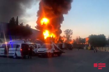 Binəqədi rayonunda "Sobsan" boya fabrikindəki yanğın söndürülüb - FOTO - VİDEO - YENİLƏNİB - 10