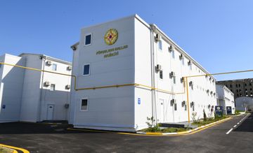 Prezident İlham Əliyev və Mehriban Əliyeva Bakıda modul tipli hospitalın açılışında iştirak ediblər  - YENİLƏNİB - 1