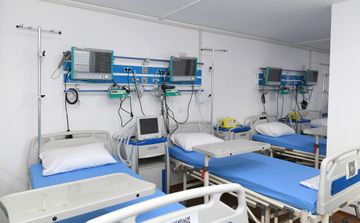 Prezident İlham Əliyev və Mehriban Əliyeva Bakıda modul tipli hospitalın açılışında iştirak ediblər  - YENİLƏNİB - 1