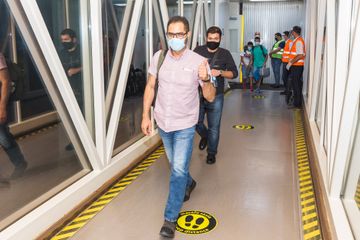 AZAL Dubaydan çarter reysi ilə 186 həmyerlimizi Vətənə çatdırıb - FOTO
