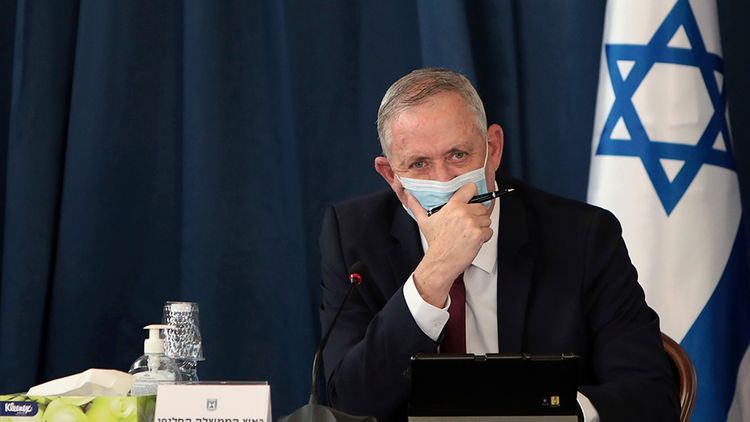 İsrailin Müdafiə naziri koronavirus şübhəsilə özünü təcrid etmək qərarına gəlib