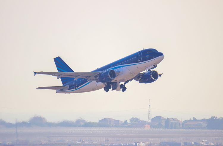 «Азербайджанские Авиалинии» начинают выполнять специальные рейсы в Берлин