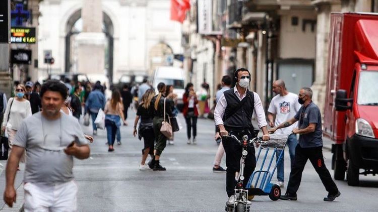 İtaliyada koronavirusa yoluxan aktiv xəstələrin sayı azalır
