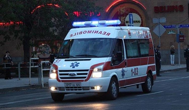 Армянская сторона сообщила о ранении двух полицейских на границе с Азербайджаном