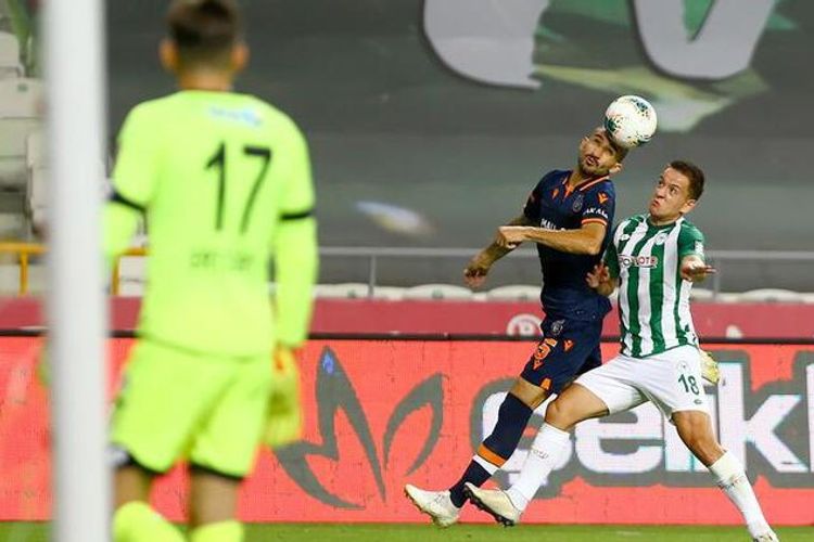 Liderlər uduzub, "Beşiktaş" qələbə qazanıb