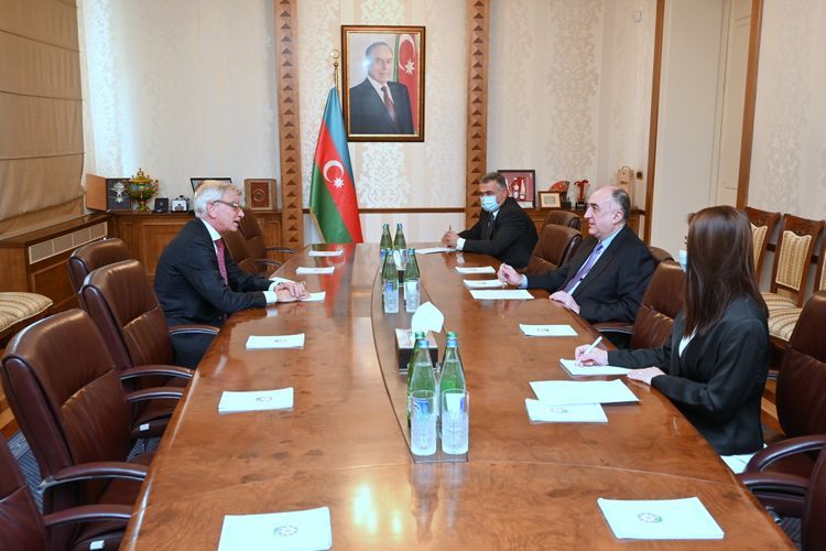 Azerbaijani FM received Ambassador of Netherlands upon termination of his diplomatic tenure