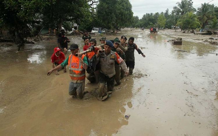 Flash floods kill at least 16, displace hundreds in Indonesia