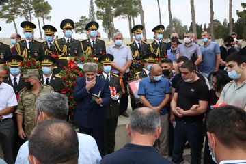 MN: Şəhid zabitlərimizlə vida mərasimi keçirilib