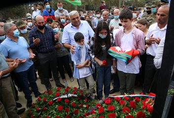 MN: Şəhid zabitlərimizlə vida mərasimi keçirilib