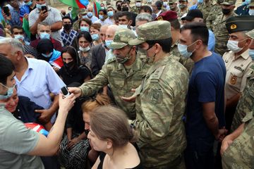 MN: Şəhid zabitlərimizlə vida mərasimi keçirilib