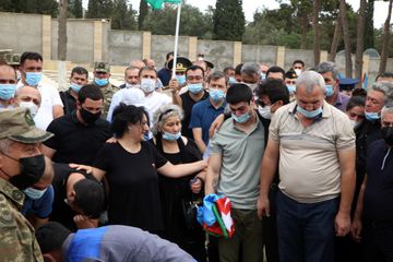 MN: Şəhid zabitlərimizlə vida mərasimi keçirilib
