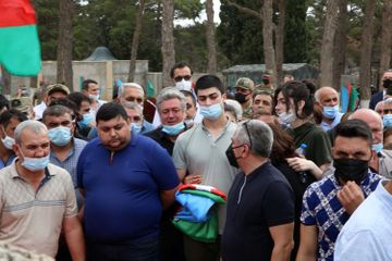 МО: Состоялась церемония прощания с шехидами-офицерами