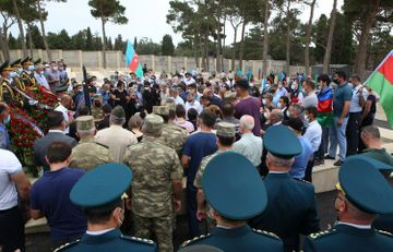 МО: Состоялась церемония прощания с шехидами-офицерами