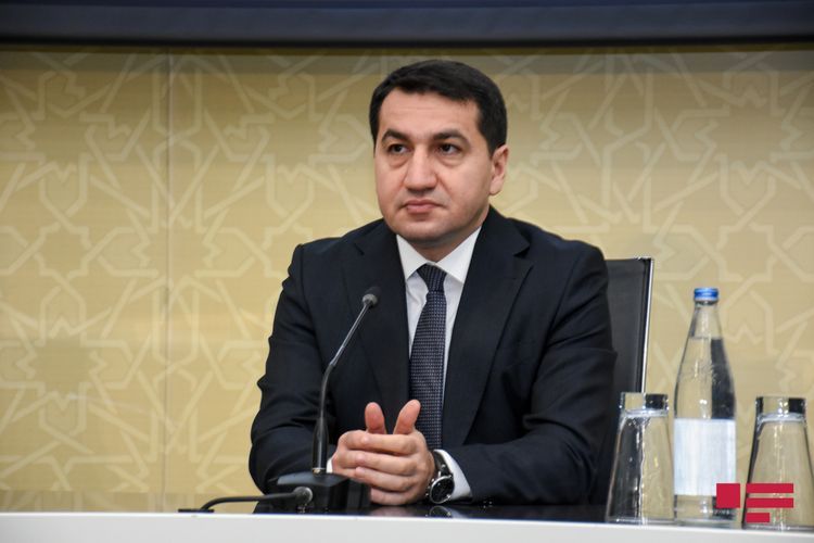 Хикмет Гаджиев: Армянские военнослужащие скрываются за гражданским населением, используют свойственный террористам метод