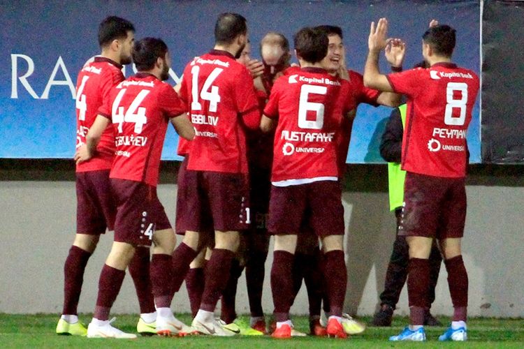 "Sumqayıt" daha 3 futbolçu ilə müqavilə imzalayıb