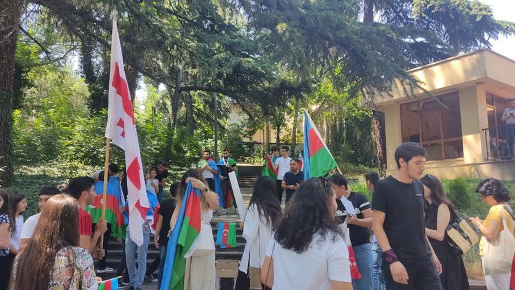 Rally in support of army being held in front of Azerbaijani Embassy in Georgia - PHOTO