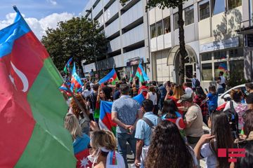 Almaniyanın Düsseldorf şəhərində Ermənistanın hərbi təxribatına etiraz və ordumuza dəstək yürüşü keçirilib - FOTO - VİDEO