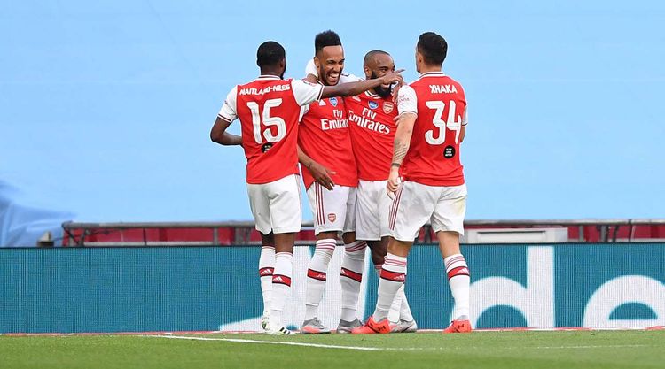 "Arsenal" İngiltərə kubokunda finala yüksəlib