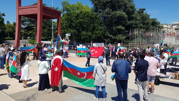 Azerbaijanis hold protest in front of the UN HQ in Switzerland