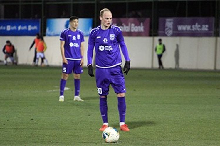 "Sumqayıt" daha bir futbolçusu ilə müqaviləni uzadıb