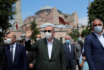 Ərdoğan Aya-Sofya məbədini ziyarət edib - FOTO