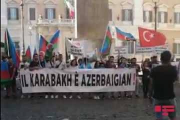 Erməni təxribatına növbəti etiraz aksiyası Romada keçirilib - FOTO - VİDEO