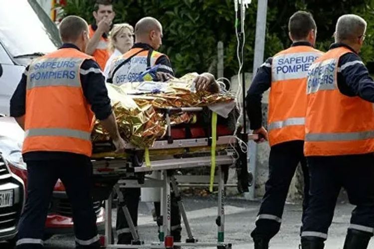 Fransada yol qəzasında bir ailənin 9 üzvündən 5-i ölüb, 4-ü ağır yaralanıb