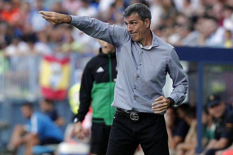 "Alaves" baş məşqçisi ilə yollarını ayırıb