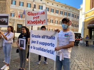 Перед зданием парламента Италии прошла акция в поддержку Азербайджана - ФОТО