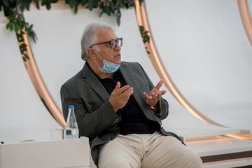 Prezidentin köməkçisi bir sıra ziyalı və ictimai xadimlə görüşüb - FOTO