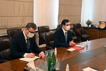 Ceyhun Bayramov Türkiyə səfirini qəbul edib