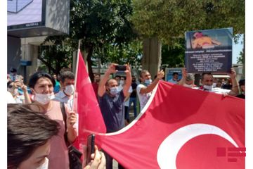 İstanbulda “Azərbaycana dəstək, şəhidlərimizi anma və Ermənistanı qınama” aksiyası keçirilib - FOTOSESSİYA