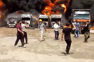 İranda yük maşınlarının dayanacağında yanğın baş verib - VİDEO